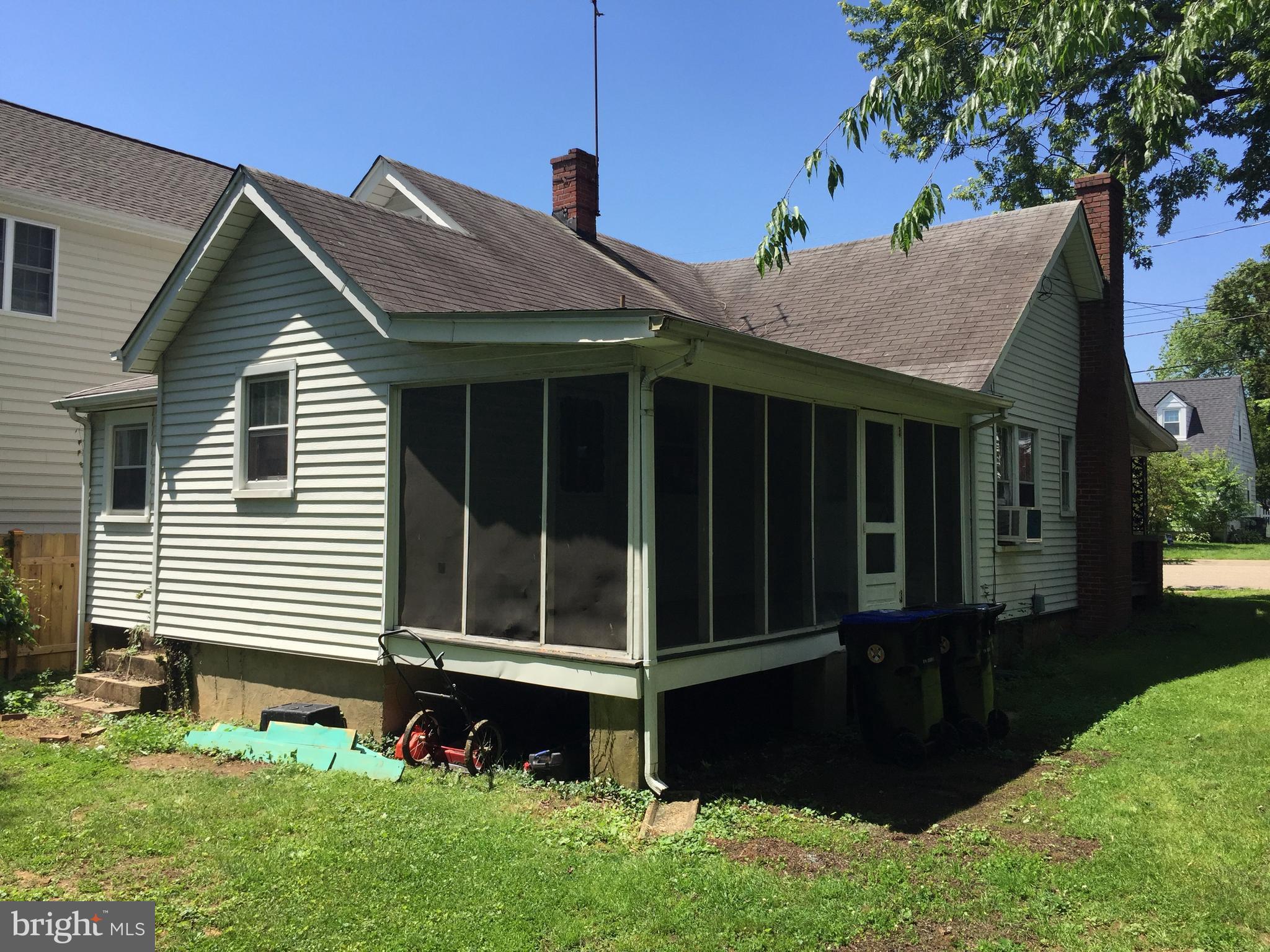 COLLEGE HEIGHTS - Residential