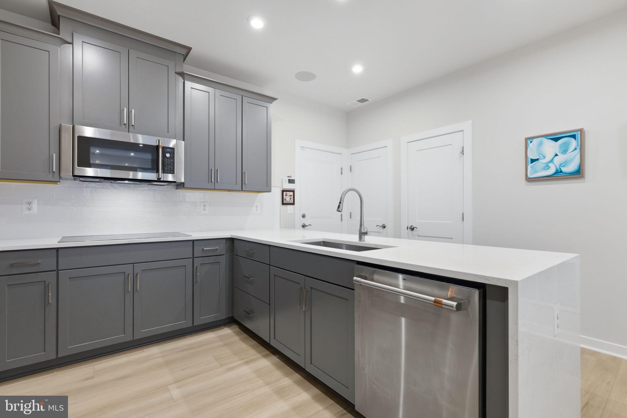 ASHBROOK PLACE - Residential