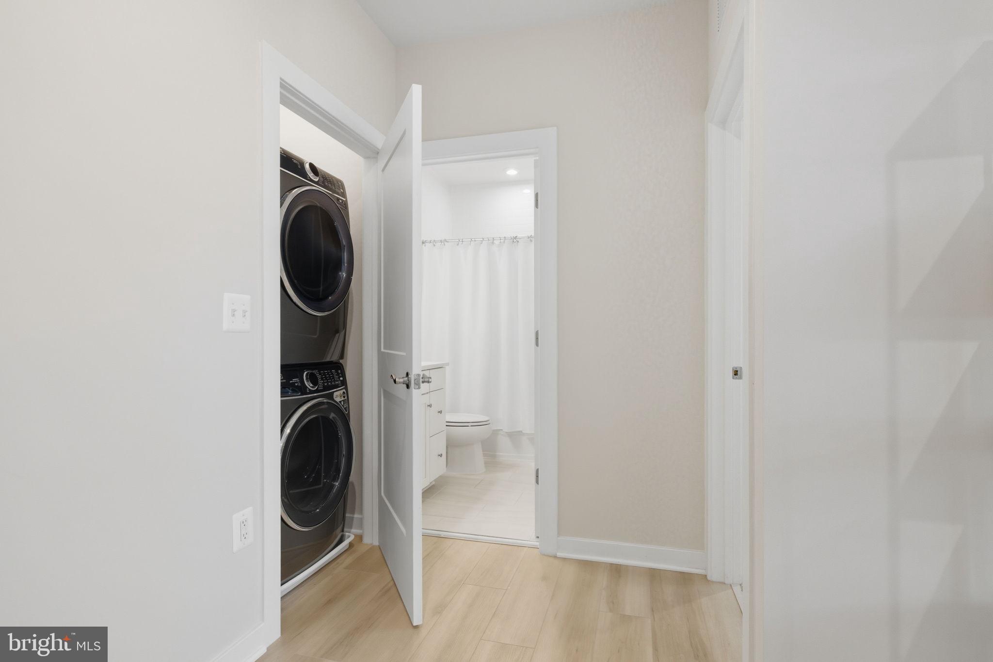 ASHBROOK PLACE - Residential