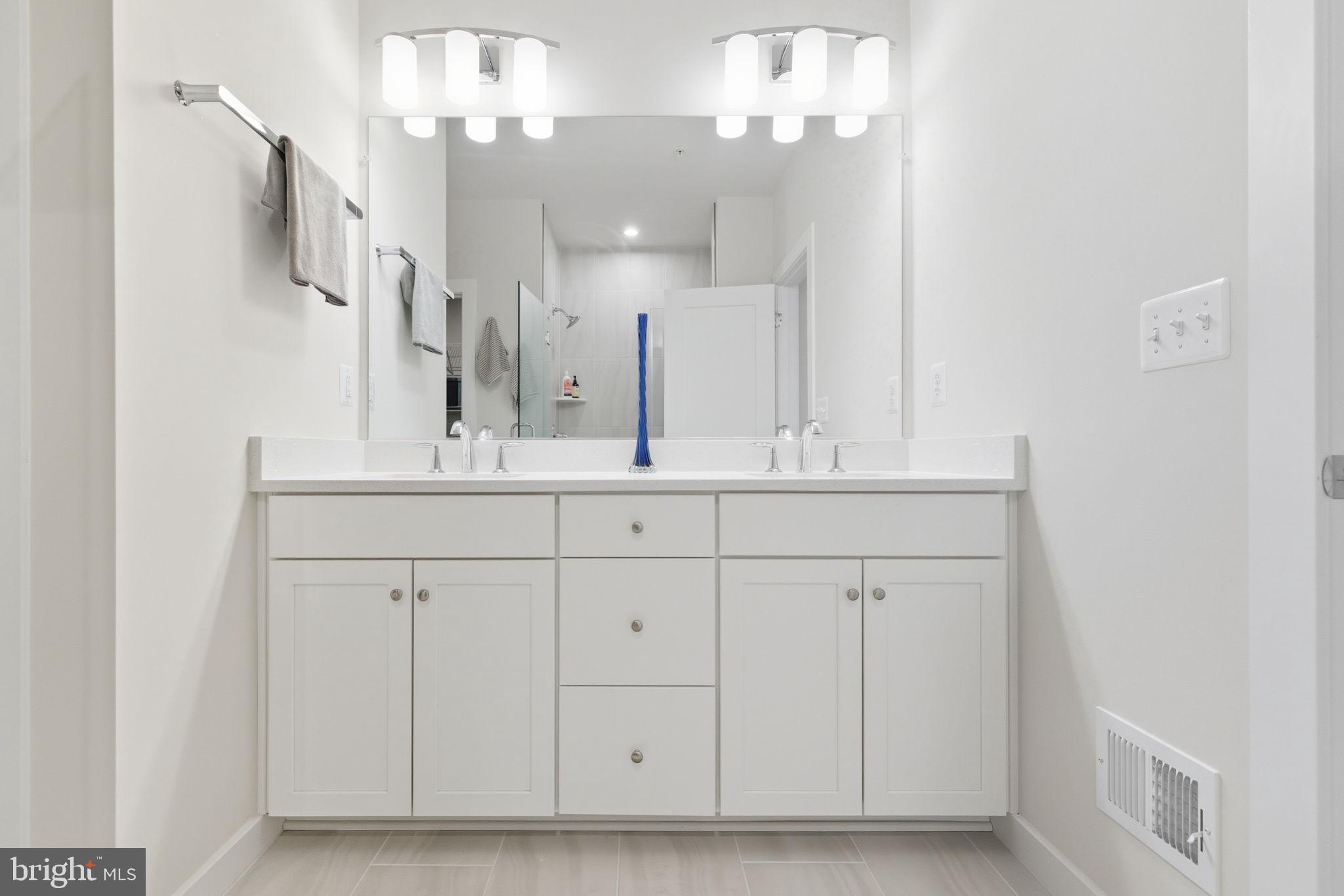 ASHBROOK PLACE - Residential