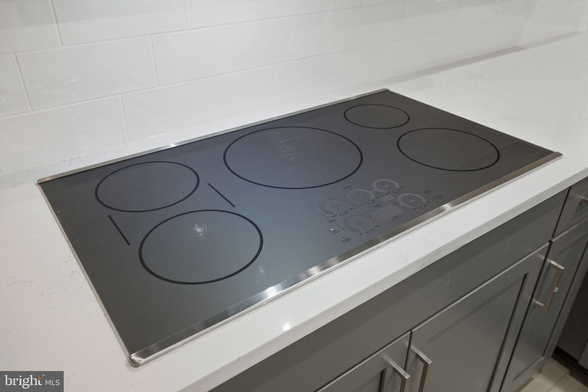 ASHBROOK PLACE - Residential