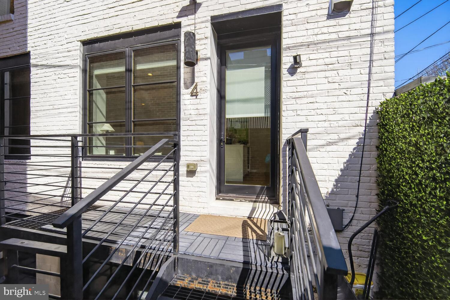 1225 11TH STREET NW 4