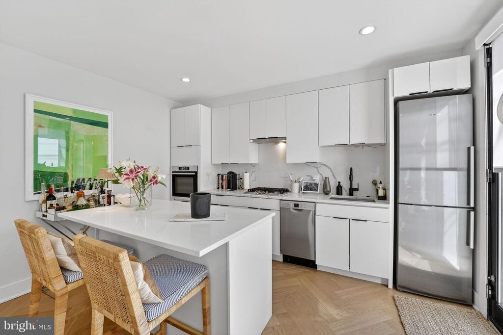 Photo of 1225 11th Street NW #4, WASHINGTON, DC 20001 (MLS # DCDC2250286)