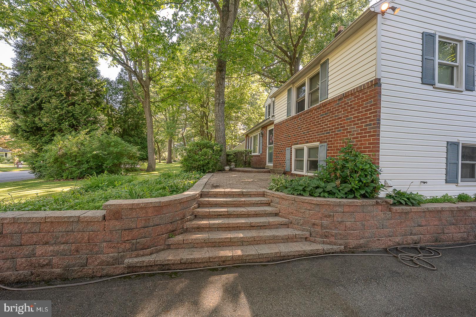 1310 MARY JANE LANE
