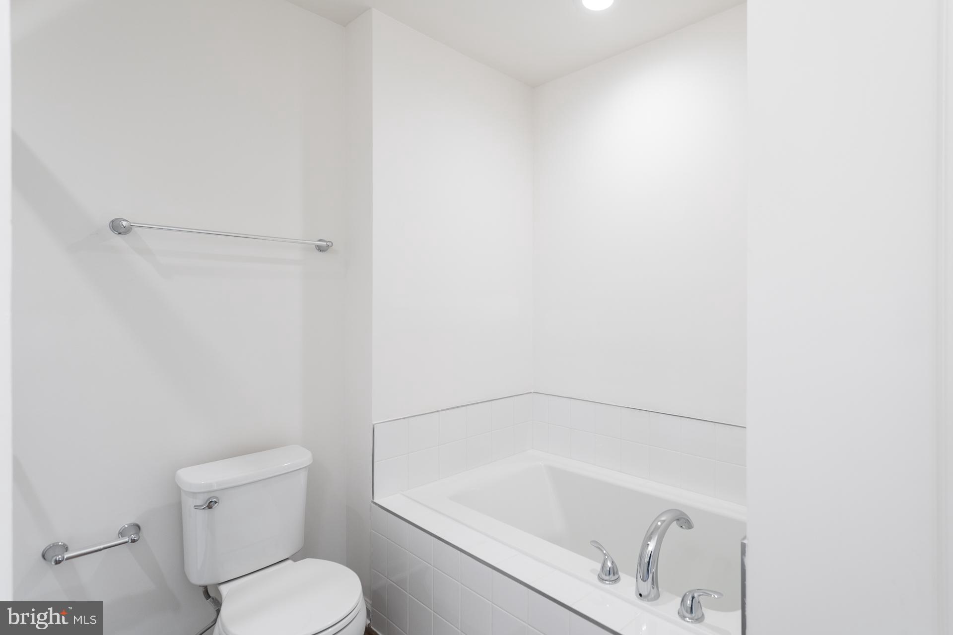 ARCHERS ROCK - Residential