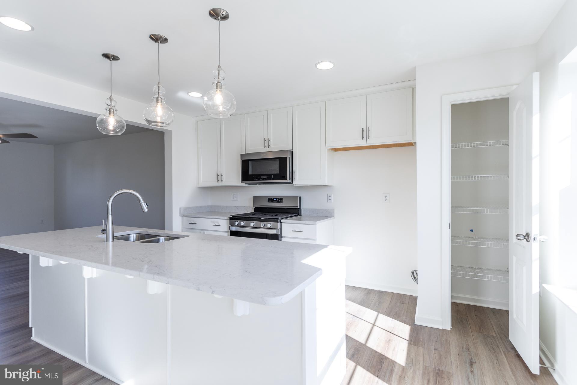 ARCHERS ROCK - Residential