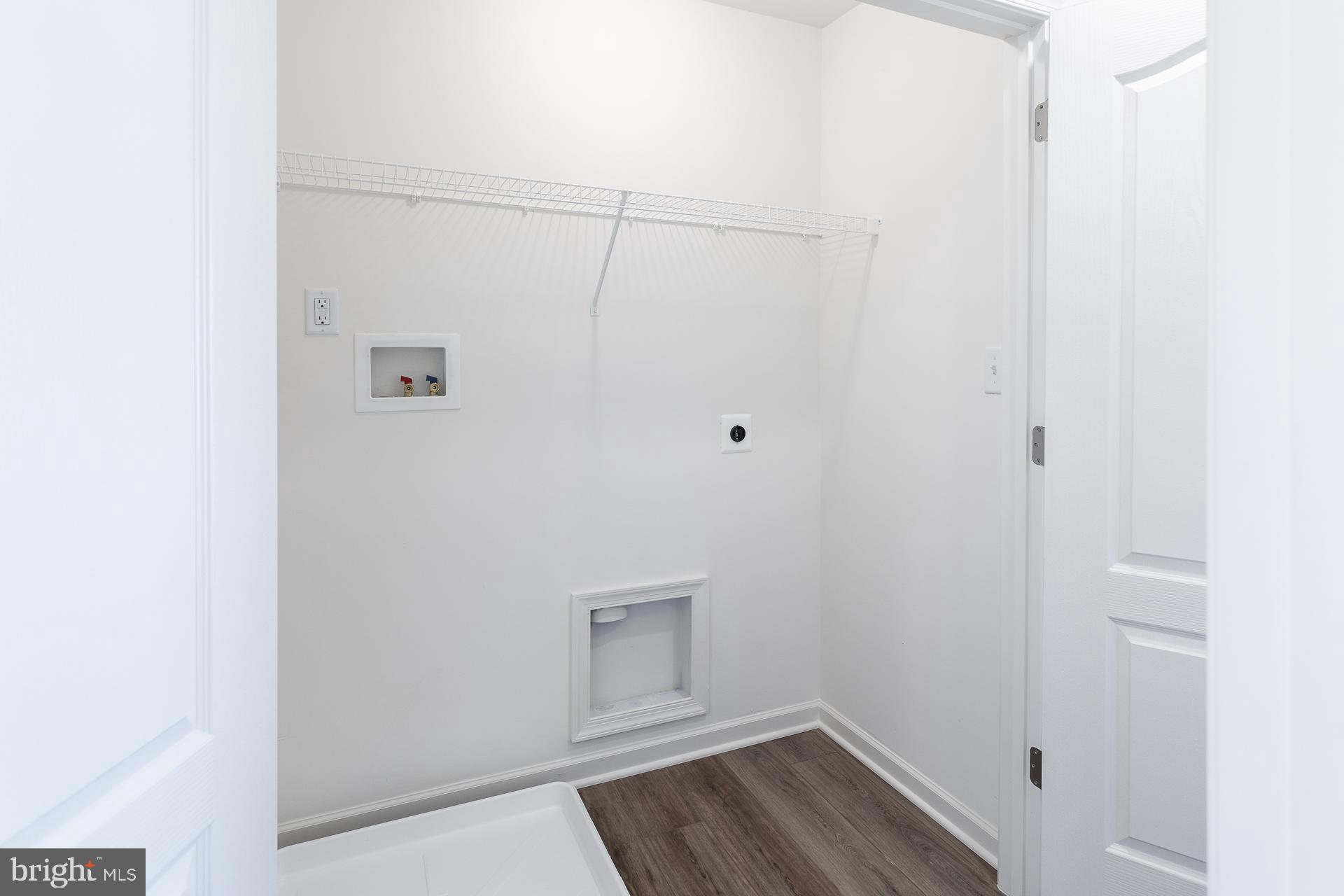 ARCHERS ROCK - Residential