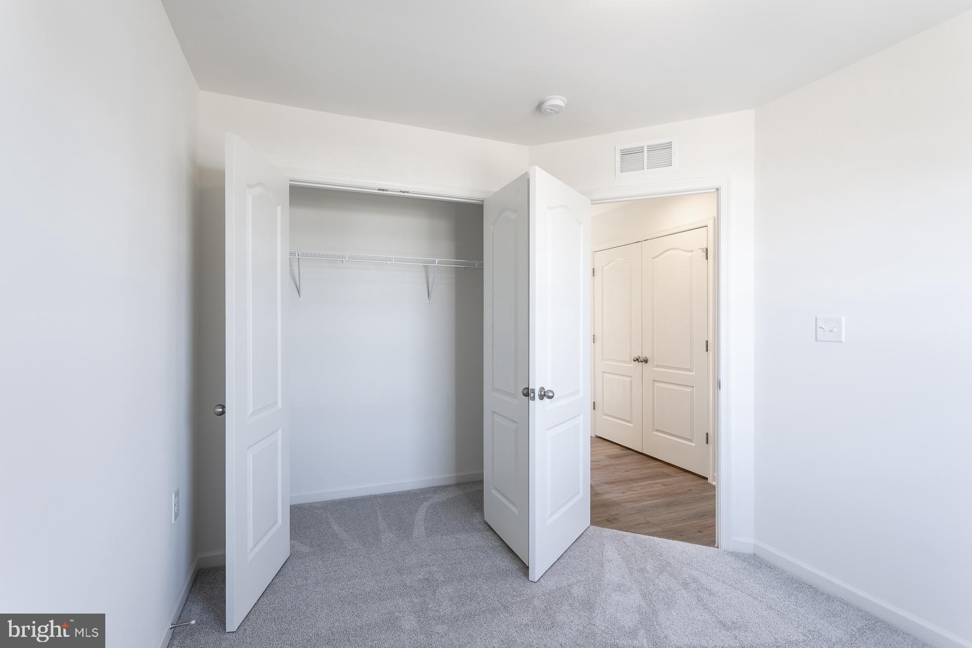 ARCHERS ROCK - Residential