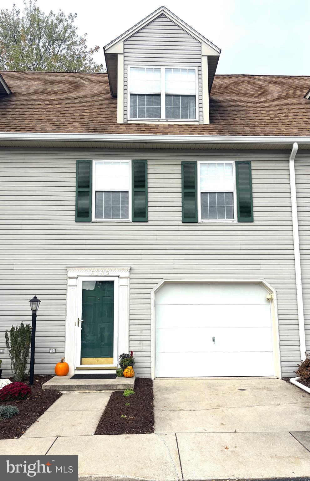 DARLINGTON VILLAGE - Residential