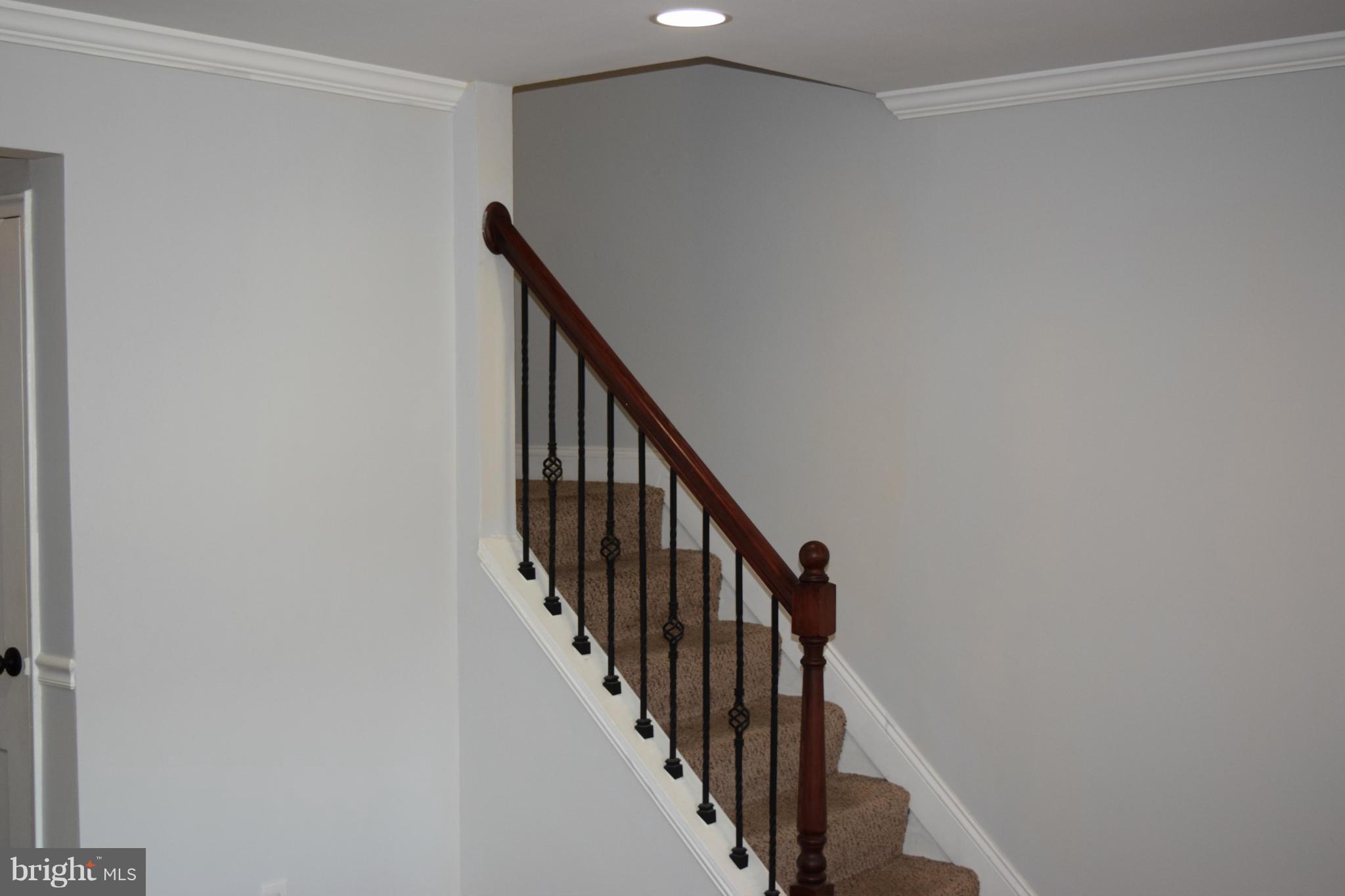 GRAY MANOR HOMES - Residential Lease