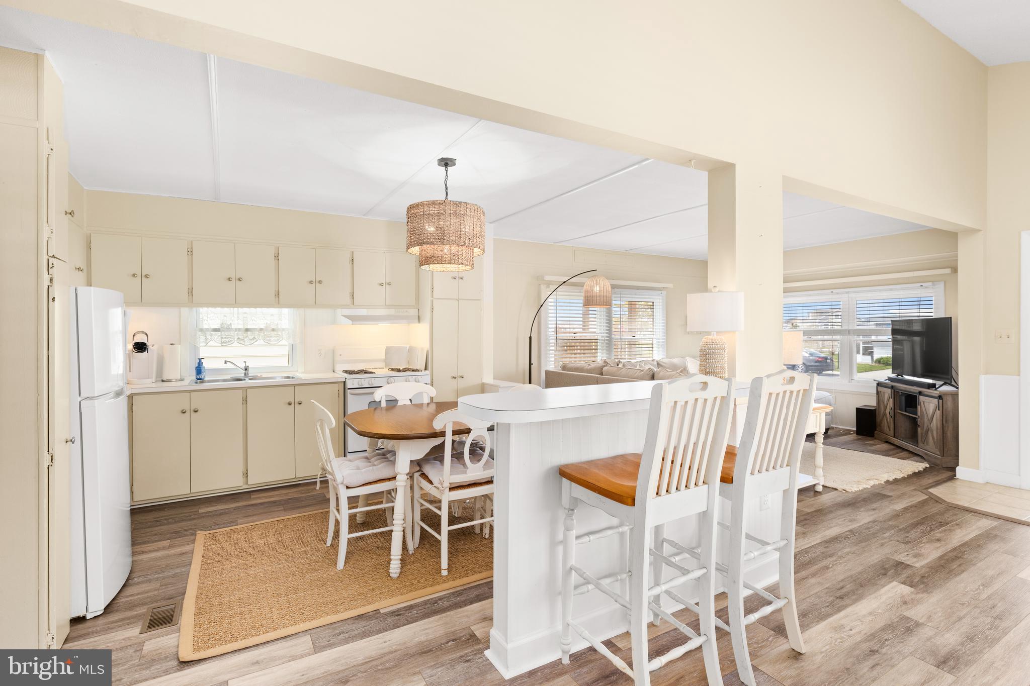 MONTEGO BAY - Residential