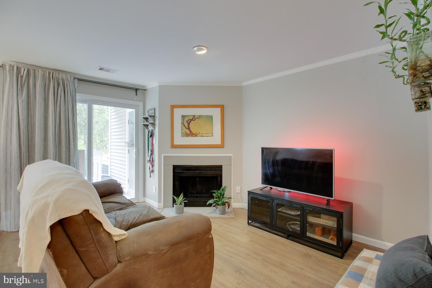 GRAYS POINTE - Residential