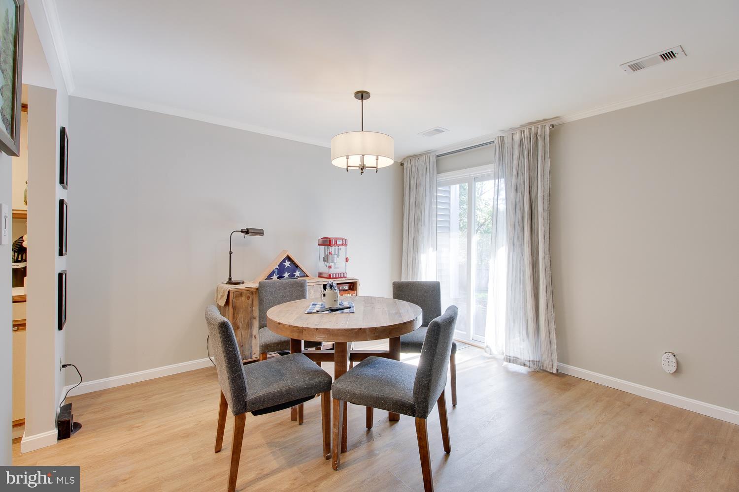 GRAYS POINTE - Residential