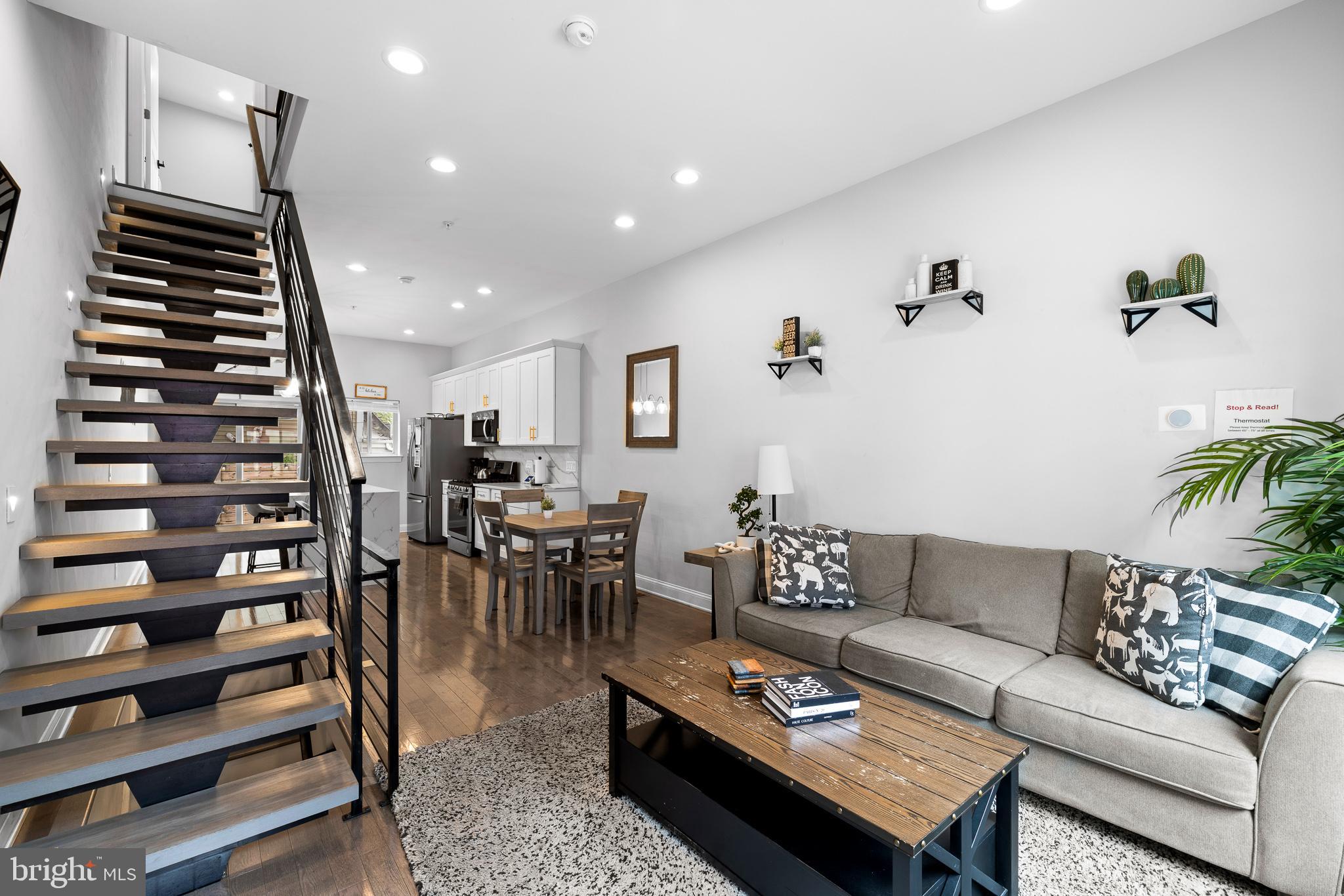 POINT BREEZE - Residential
