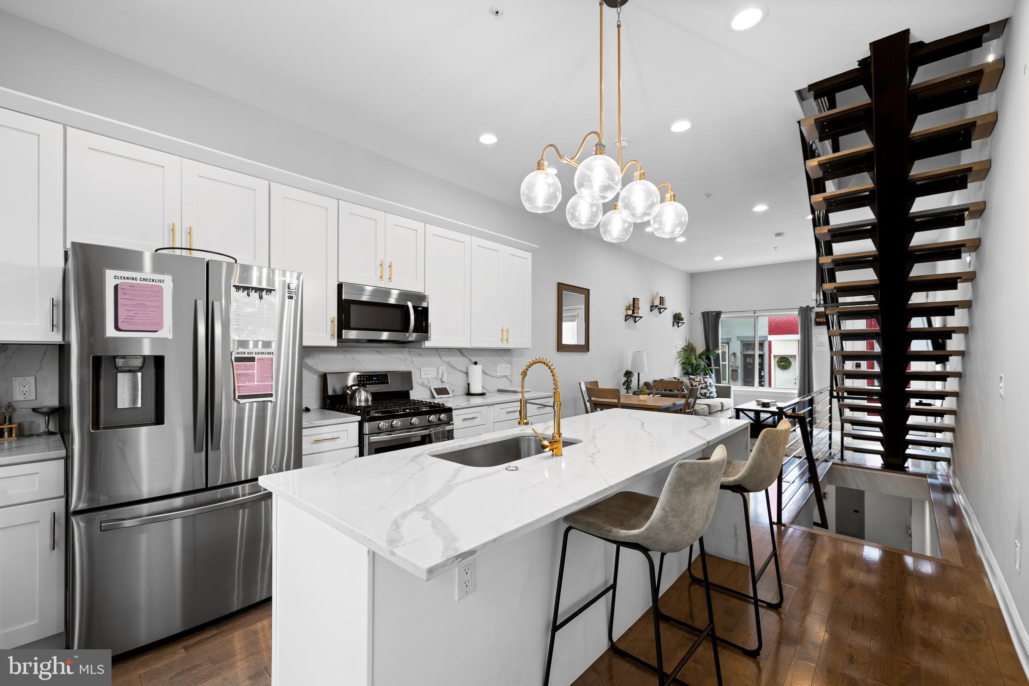 POINT BREEZE - Residential