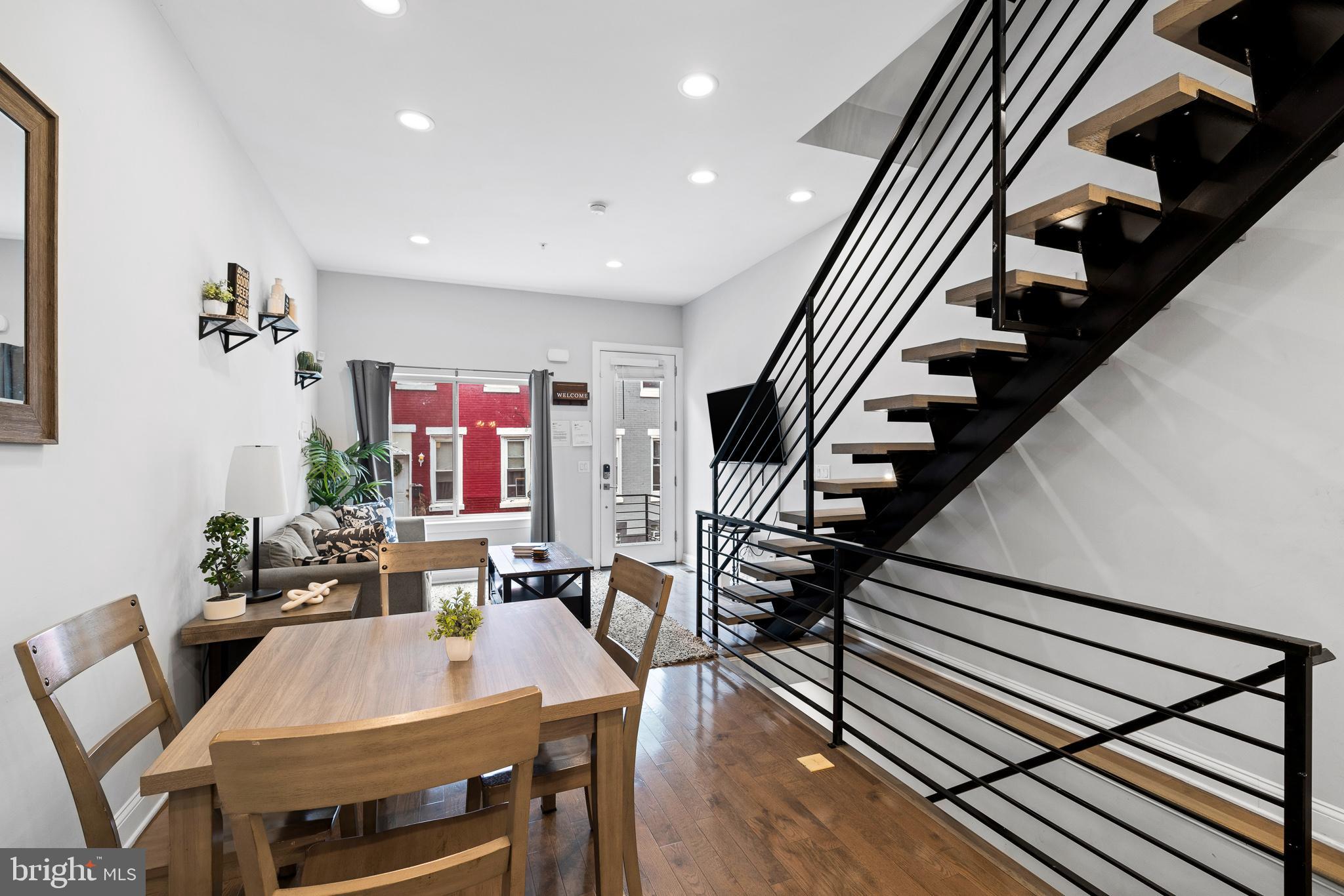 POINT BREEZE - Residential