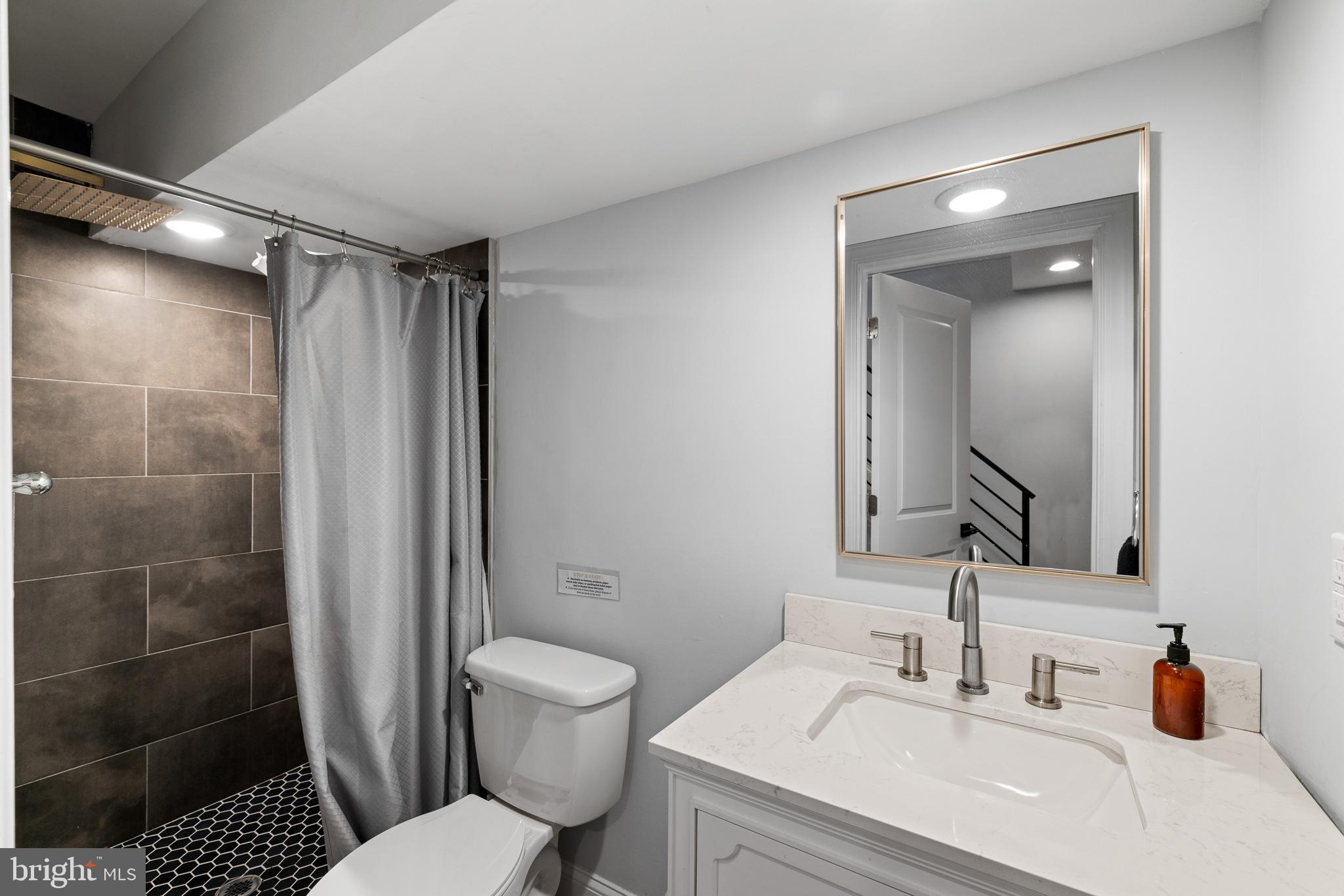 POINT BREEZE - Residential