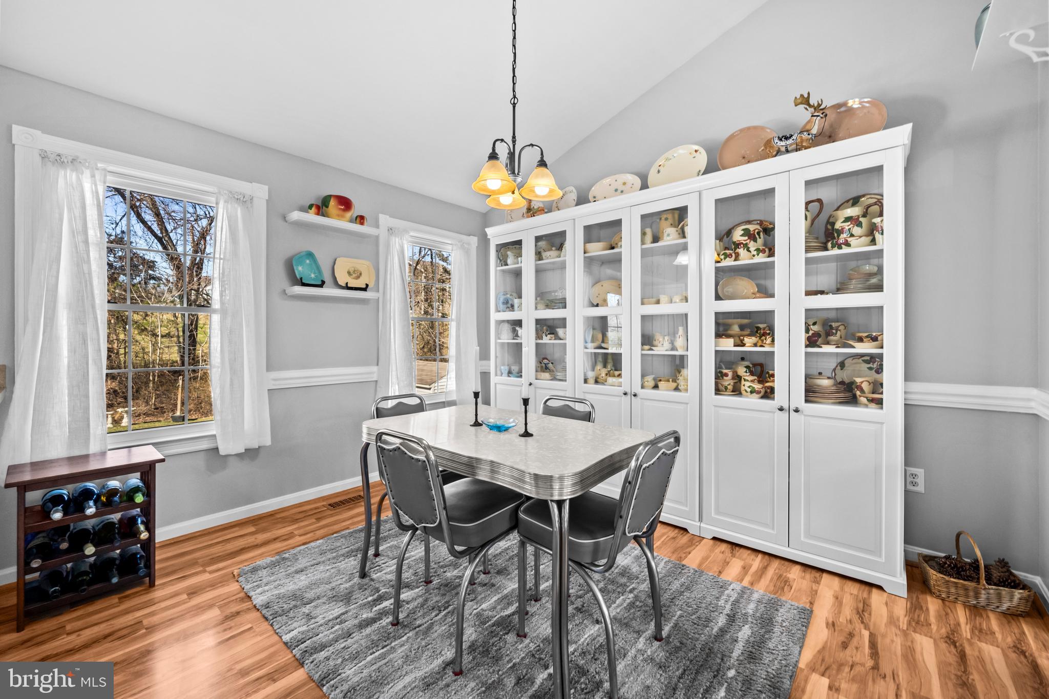 STRATFORD PLACE - Residential