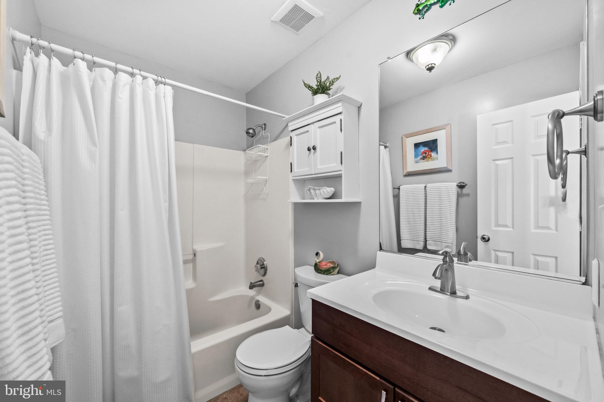 STRATFORD PLACE - Residential