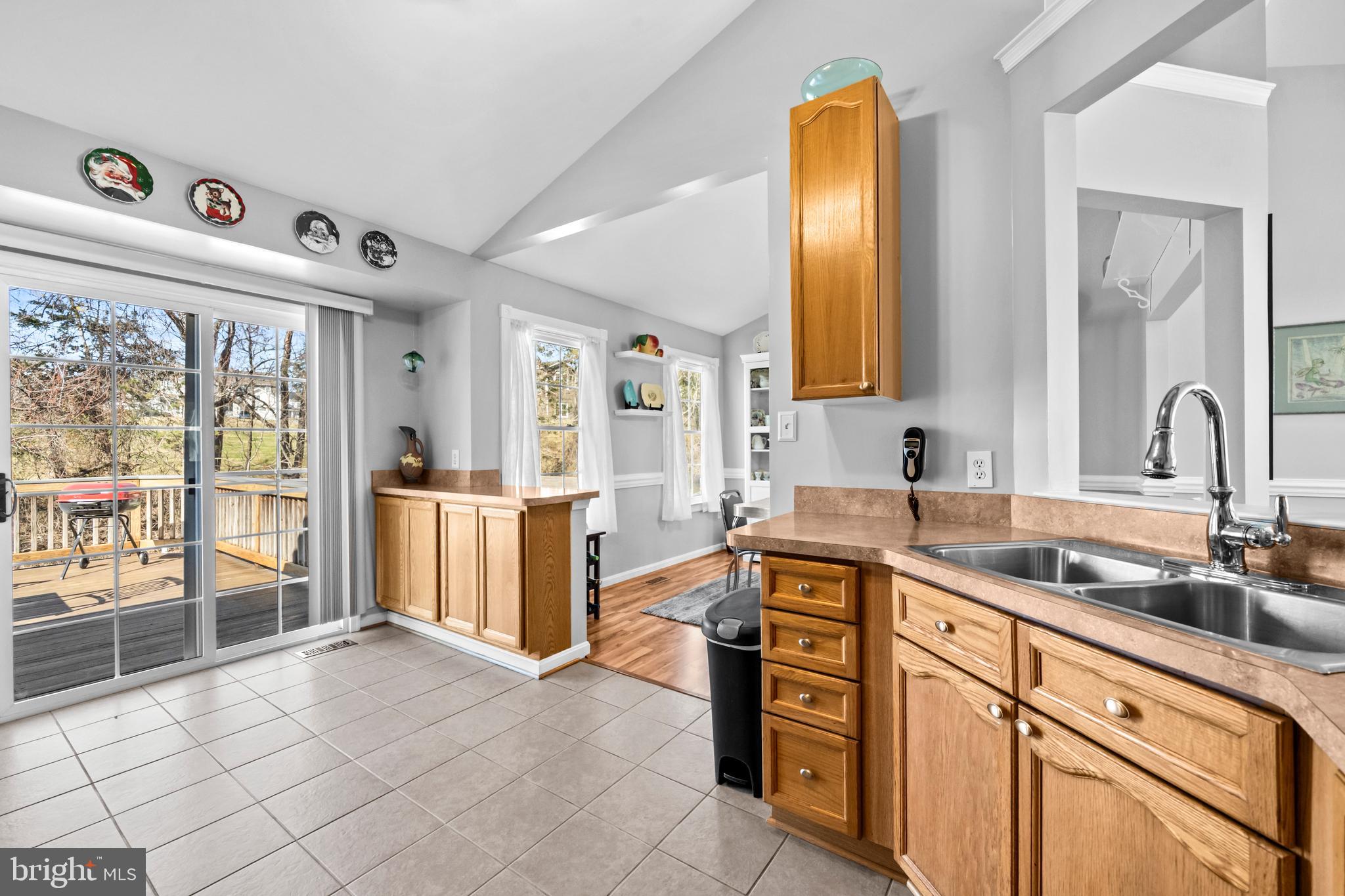 STRATFORD PLACE - Residential