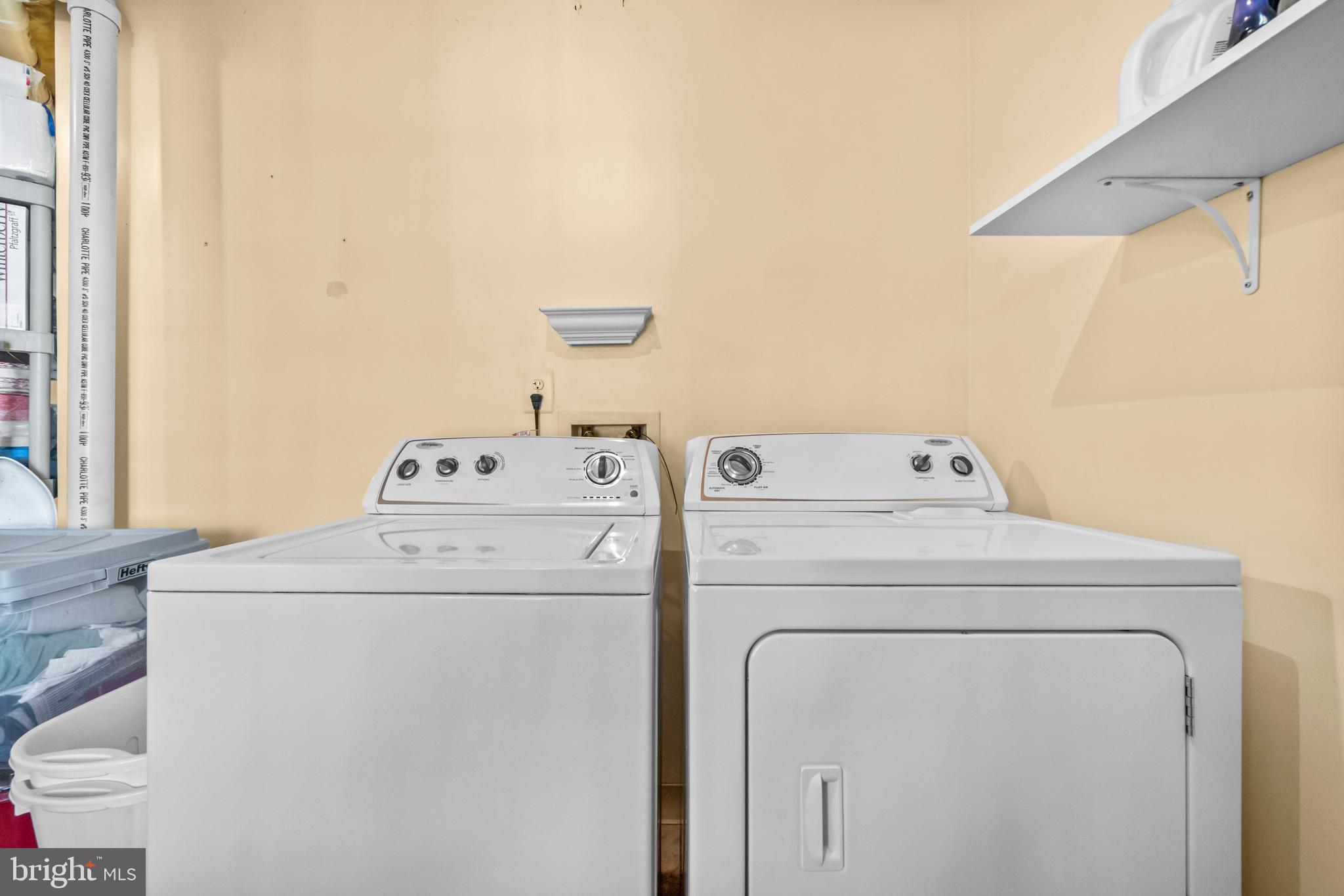 STRATFORD PLACE - Residential