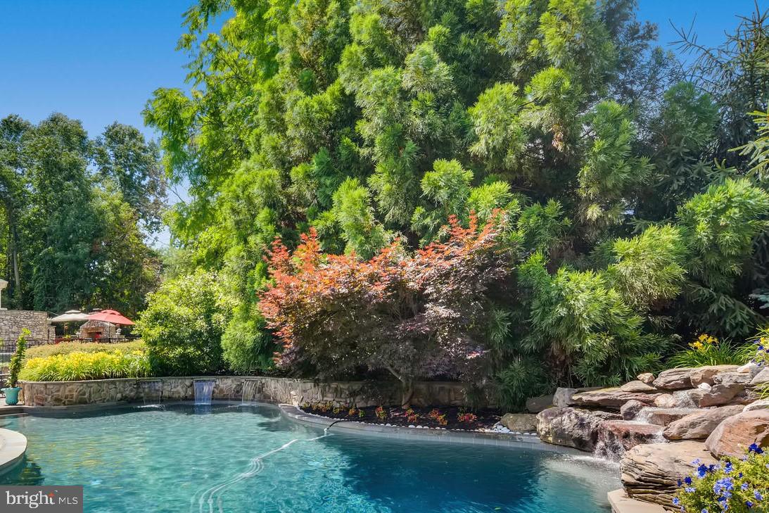 HUNT VALLEY CHASE - Residential