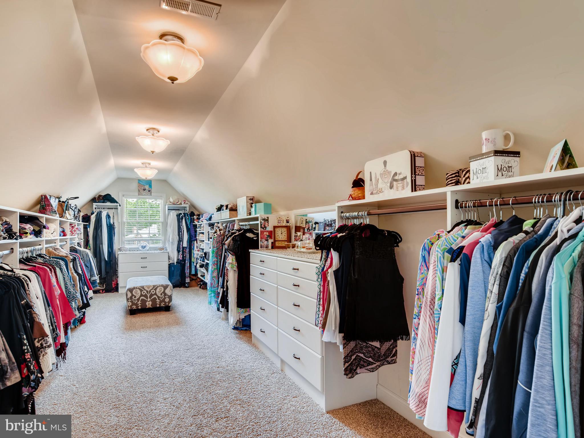 HUNT VALLEY CHASE - Residential