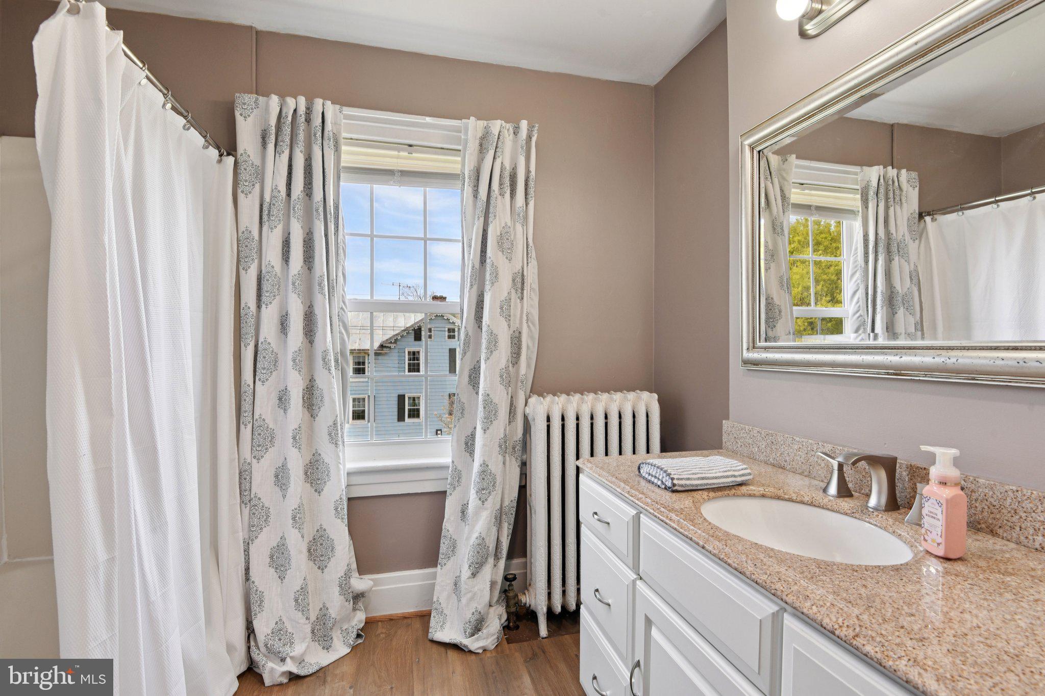 NEW WINDSOR VISTAS - Residential