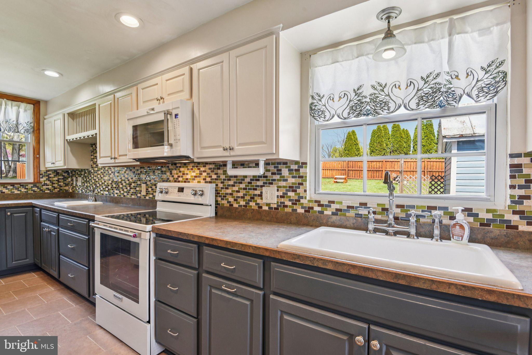 NEW WINDSOR VISTAS - Residential