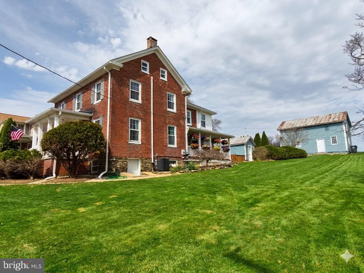 NEW WINDSOR VISTAS - Residential