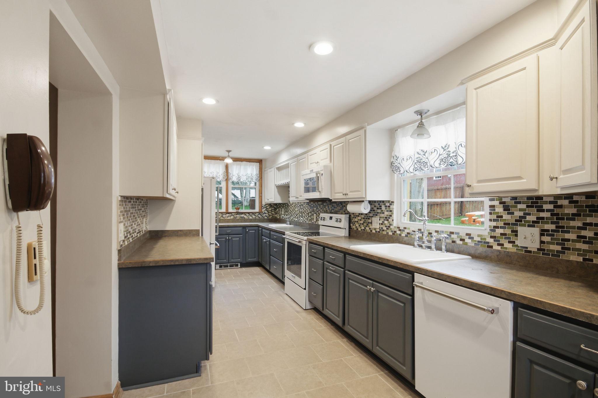 NEW WINDSOR VISTAS - Residential