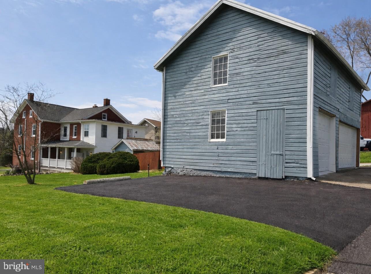 NEW WINDSOR VISTAS - Residential