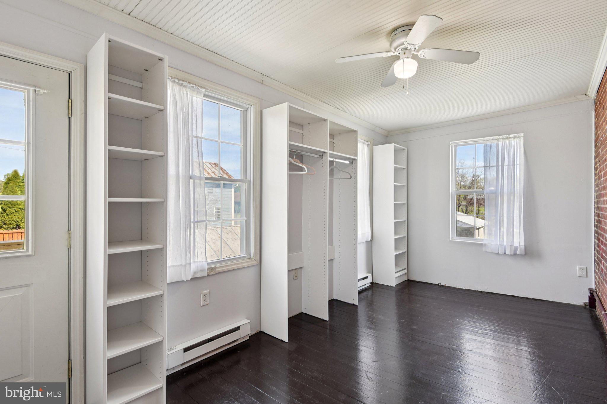 NEW WINDSOR VISTAS - Residential