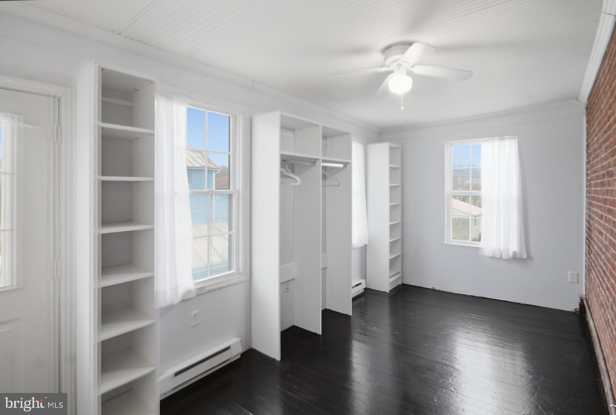 NEW WINDSOR VISTAS - Residential