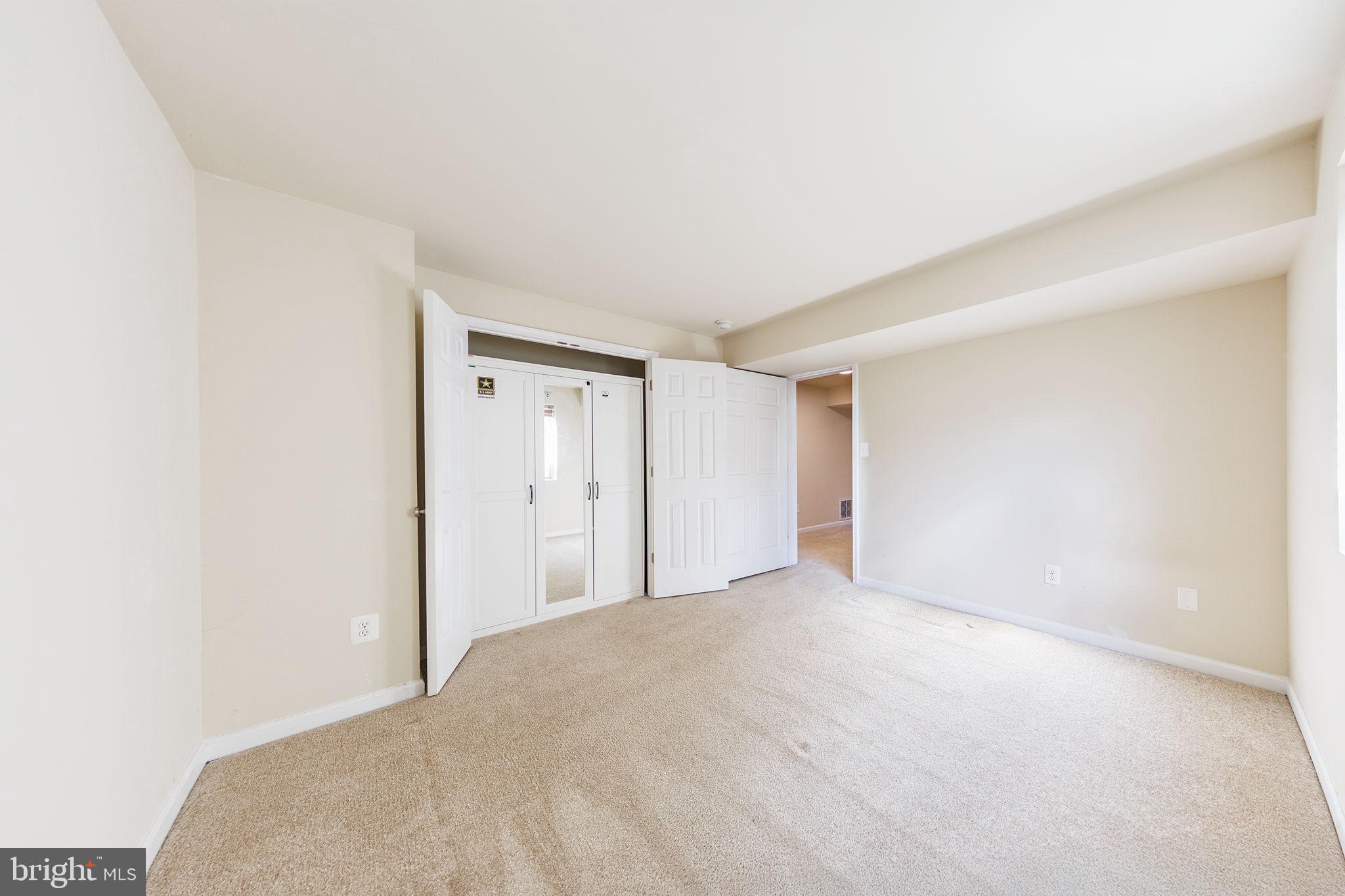 NORTH POINTE - Residential Lease