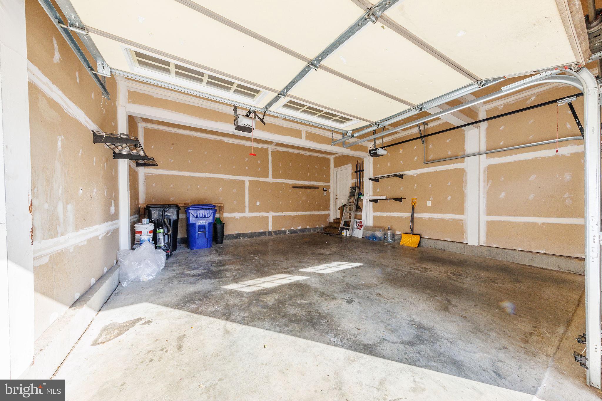 NORTH POINTE - Residential Lease