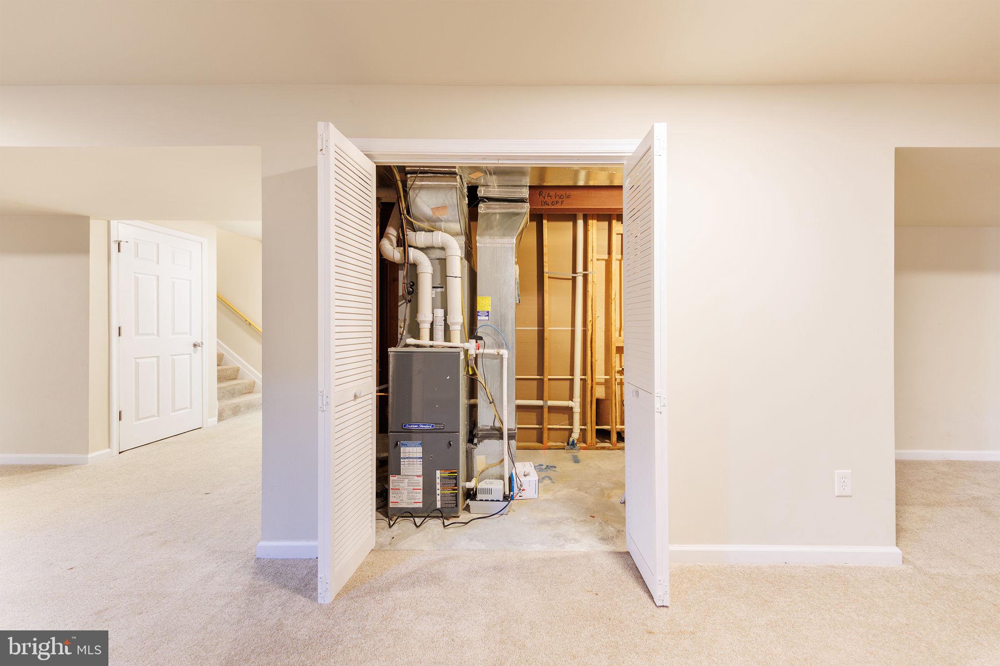 NORTH POINTE - Residential Lease