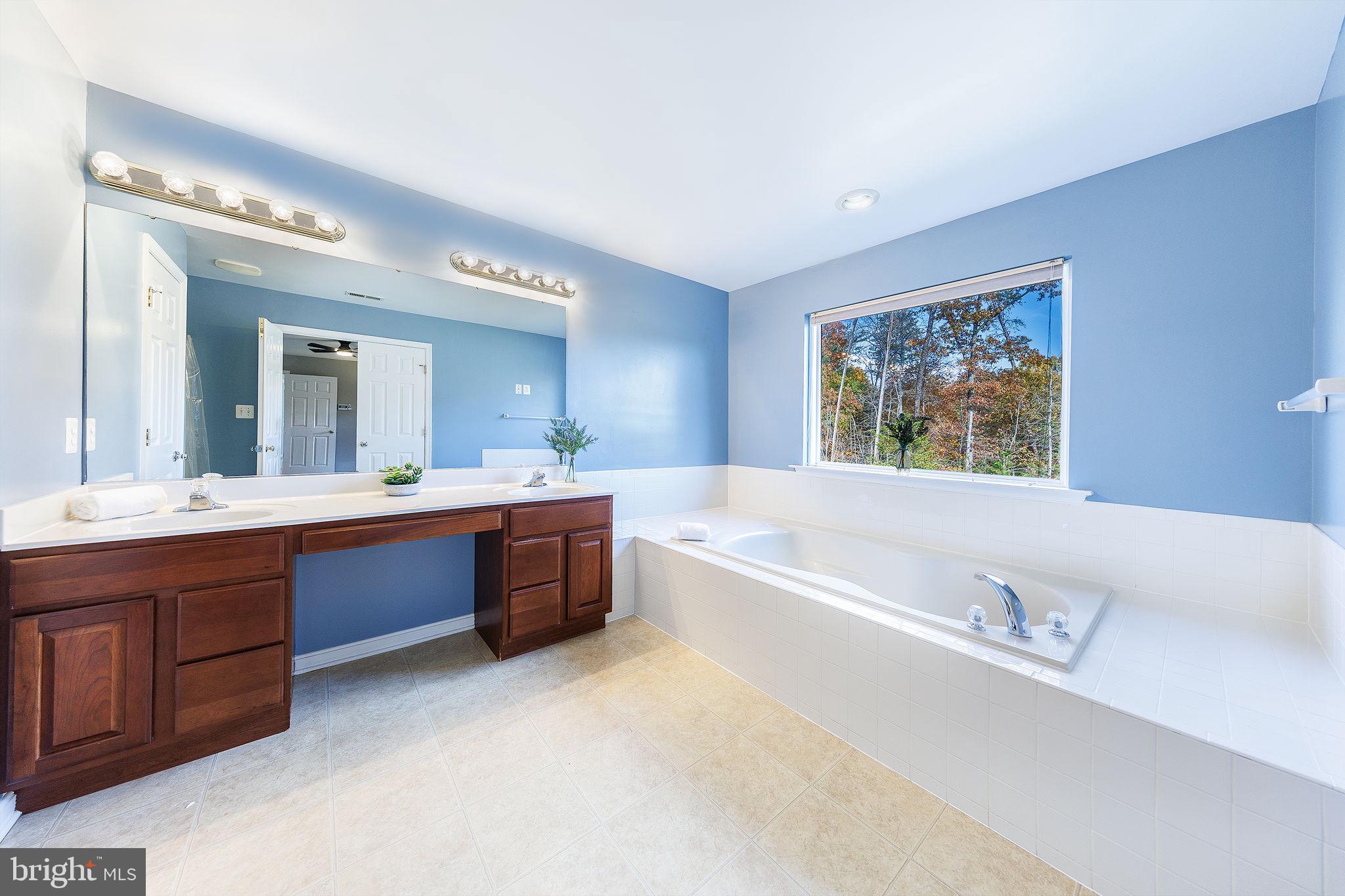 NORTH POINTE - Residential Lease