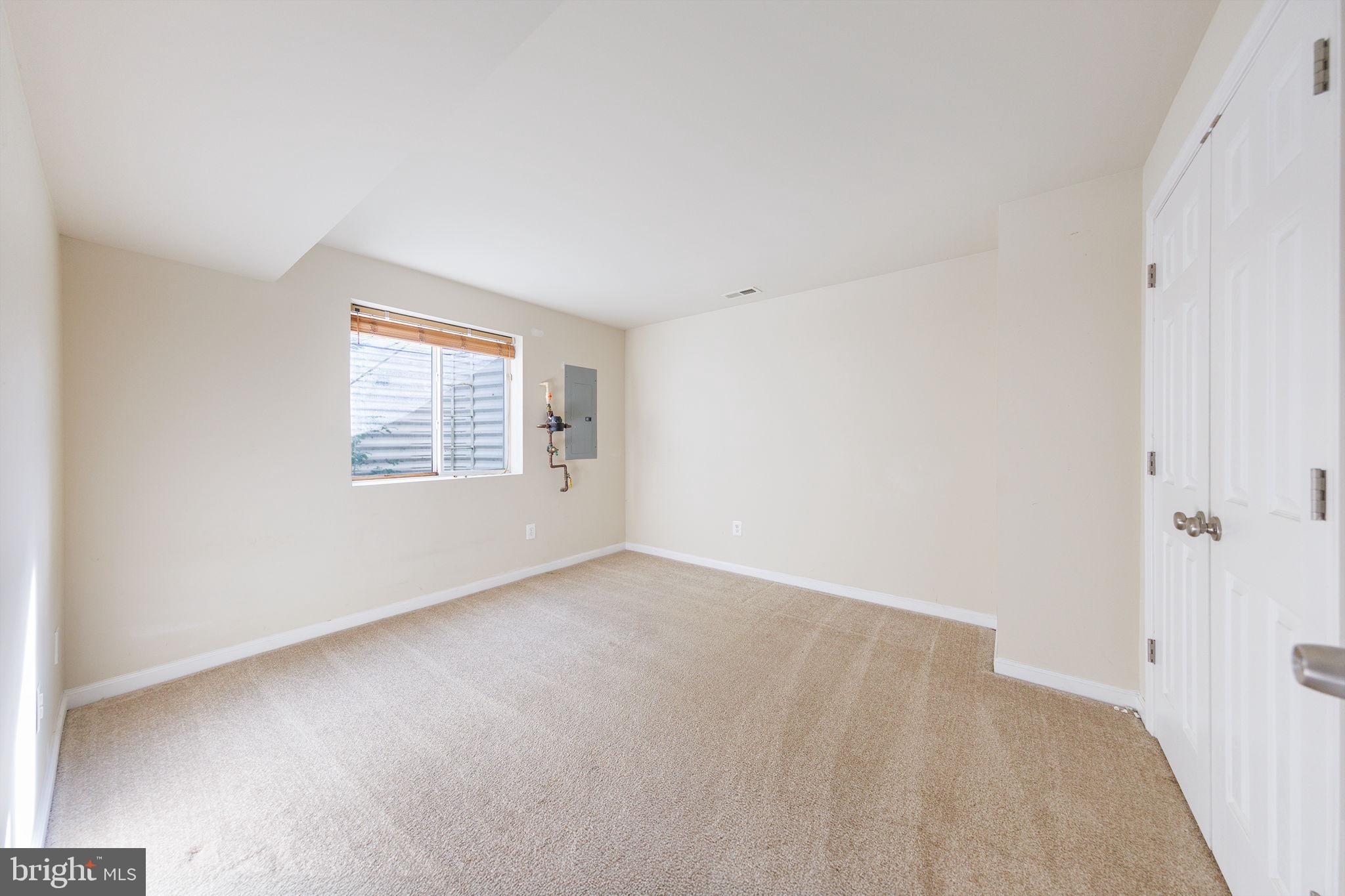 NORTH POINTE - Residential Lease