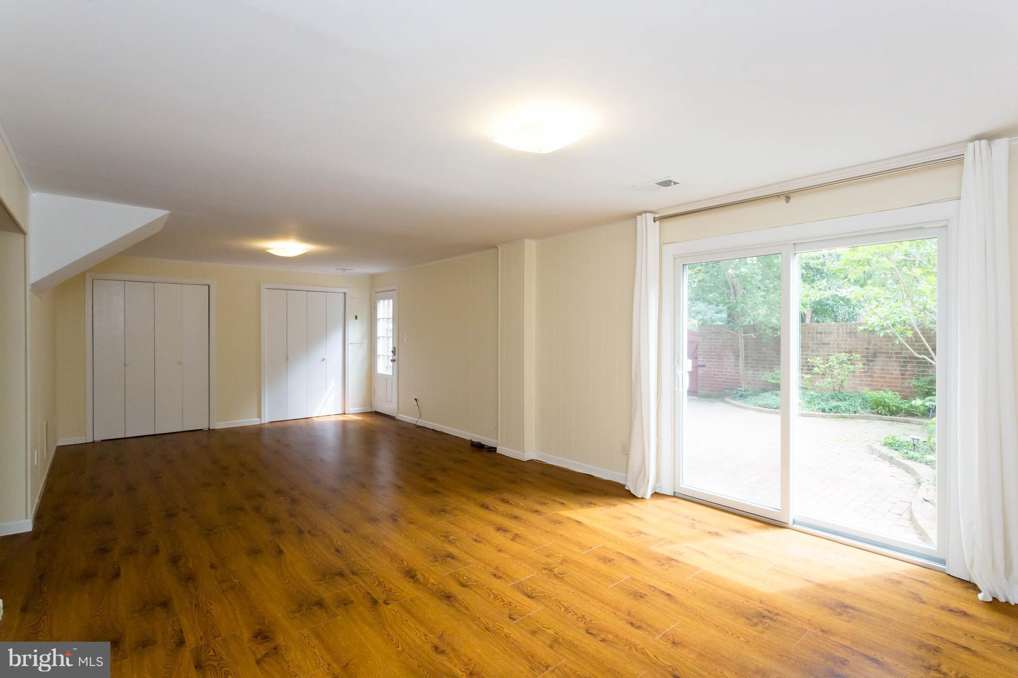 CHARLESTOWN - Residential