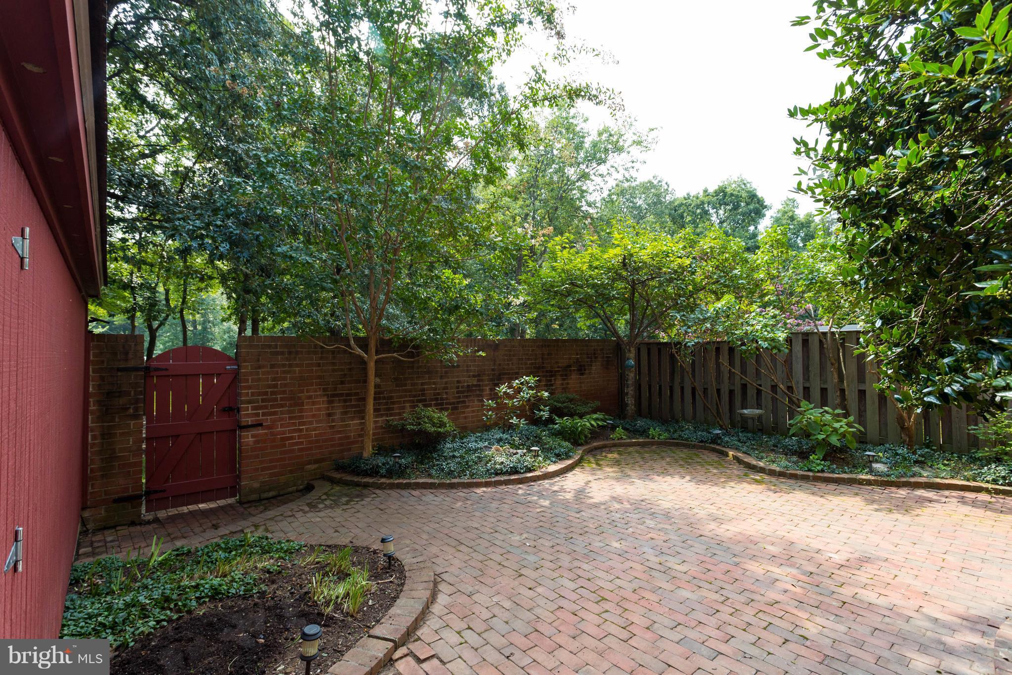 CHARLESTOWN - Residential