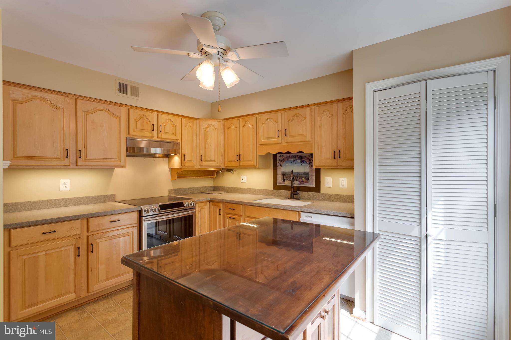 CHARLESTOWN - Residential