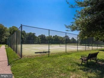 STRATFORD HARBOUR - Land