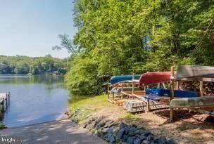 STRATFORD HARBOUR - Land