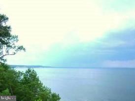 STRATFORD HARBOUR - Land