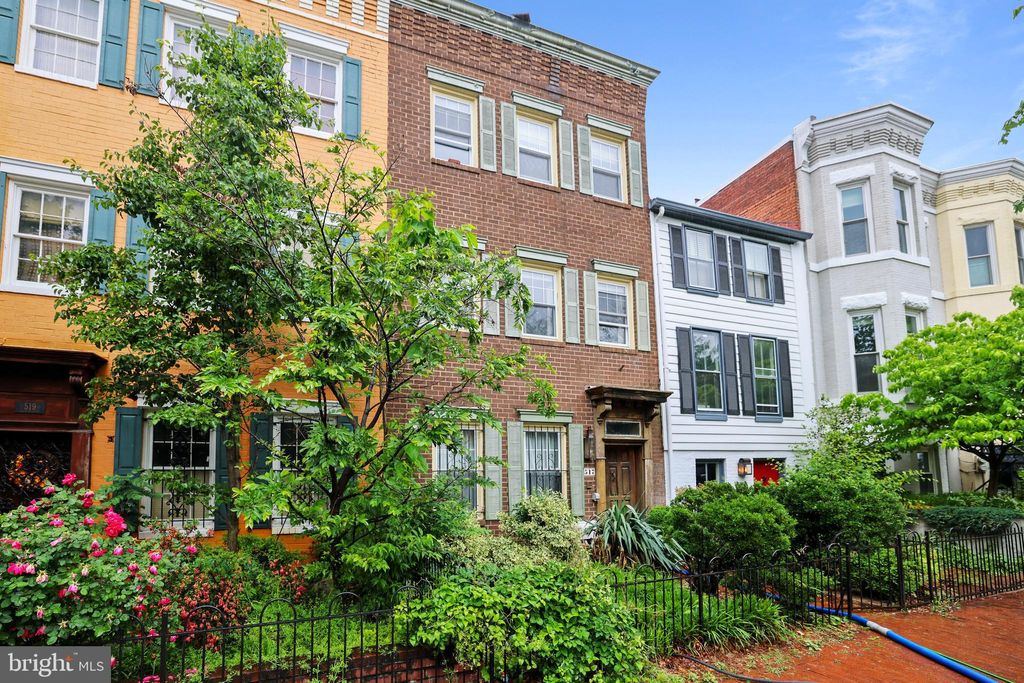 Photo of 517 6th Street SE #2, WASHINGTON, DC 20003 (MLS # DCDC2225414)