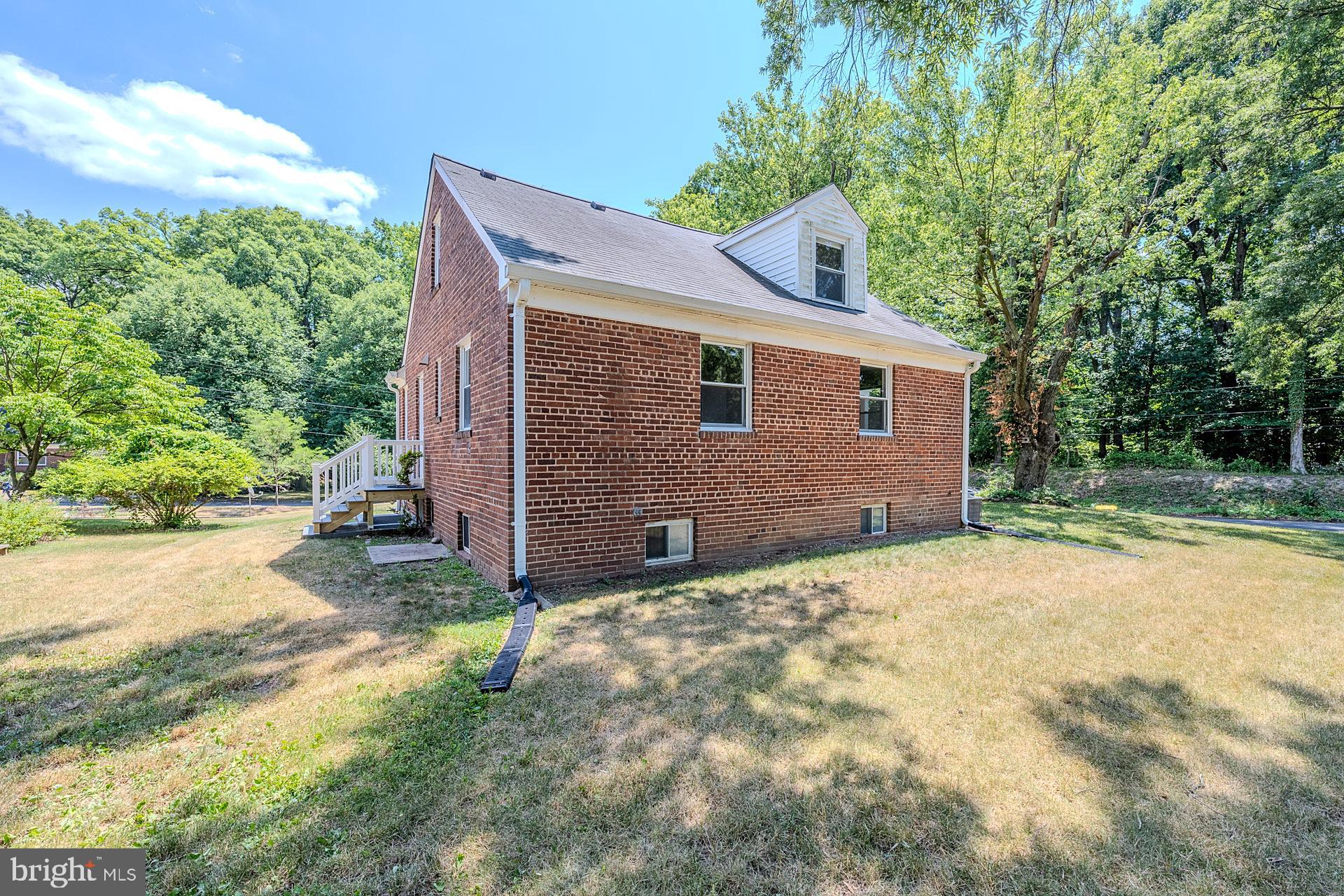 CAROLE HIGHLANDS - Residential