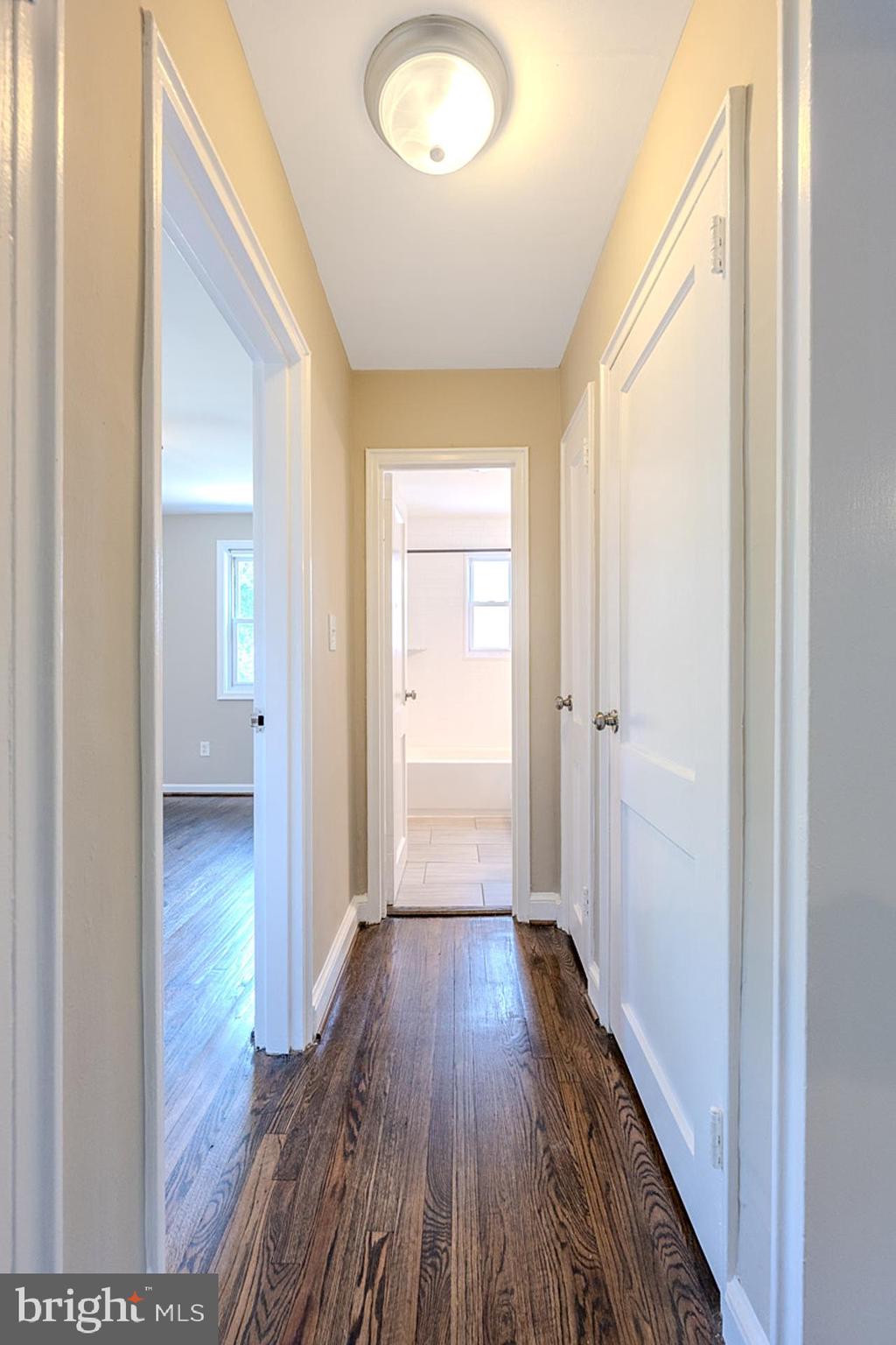 CAROLE HIGHLANDS - Residential