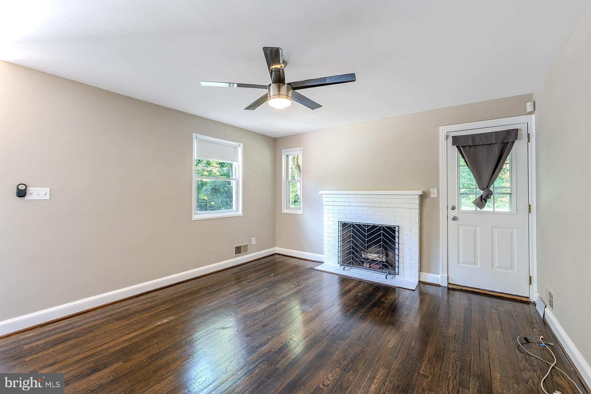 CAROLE HIGHLANDS - Residential