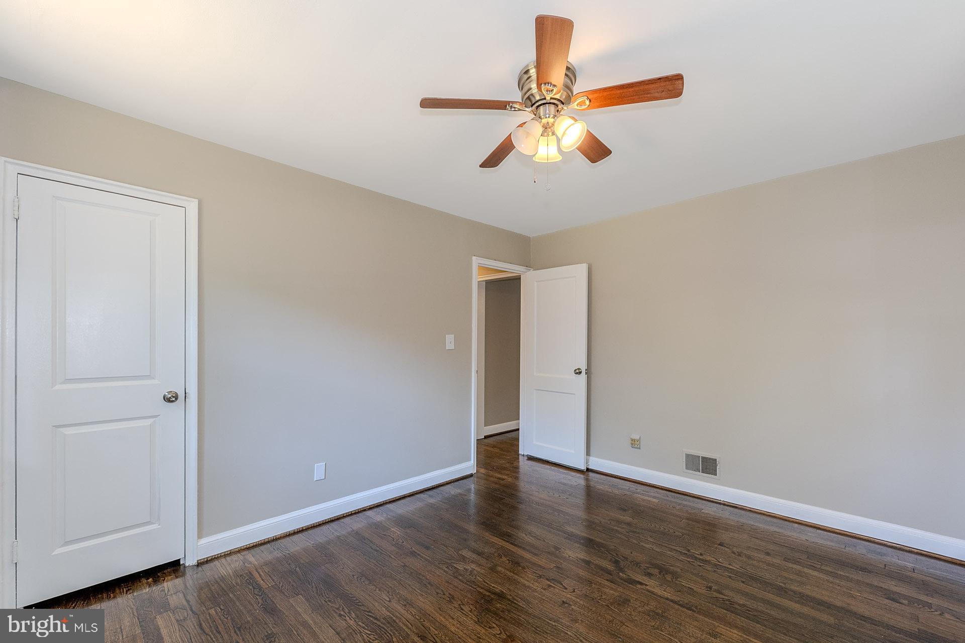 CAROLE HIGHLANDS - Residential